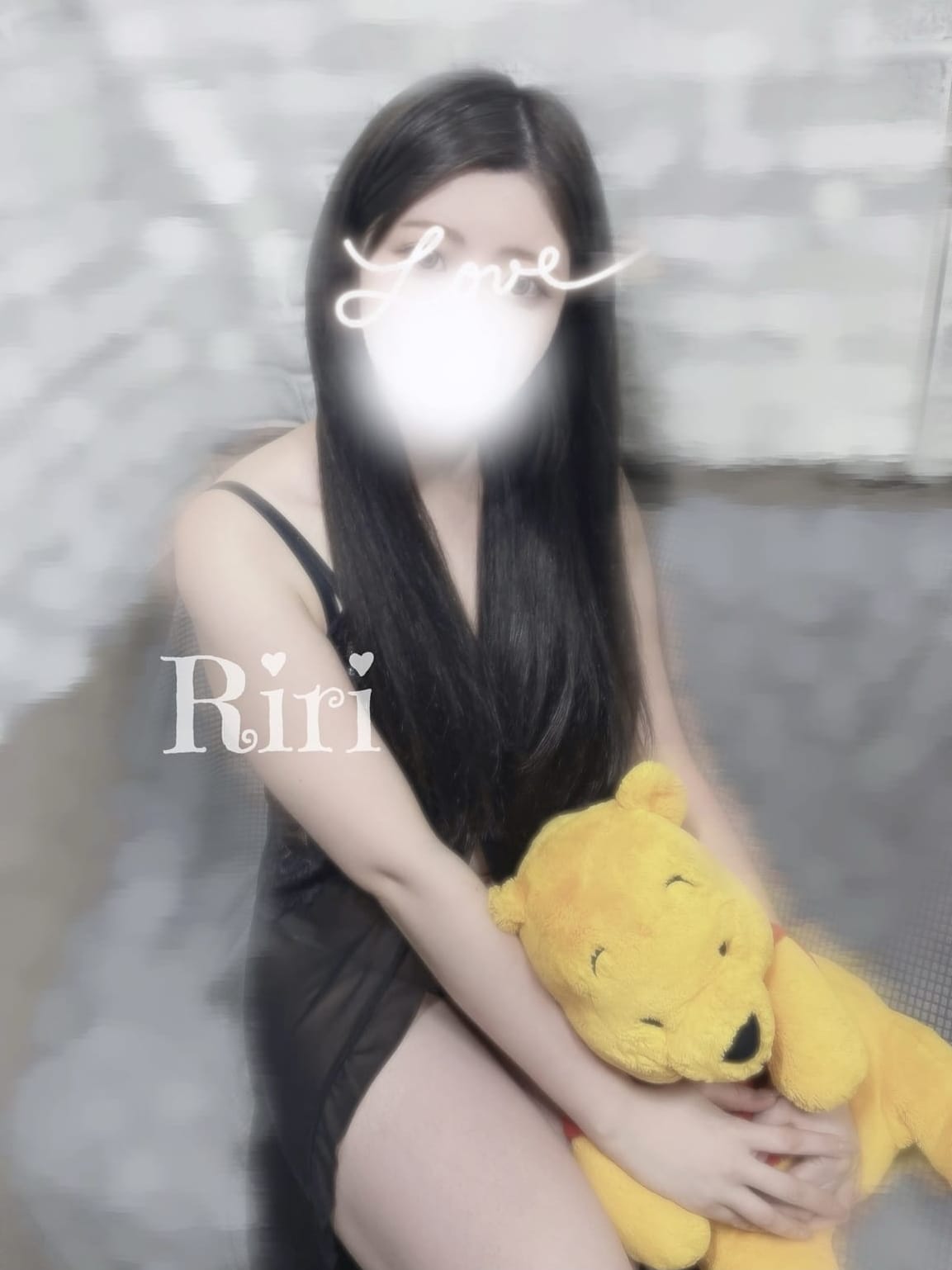 りり【最高級の可愛い天然】