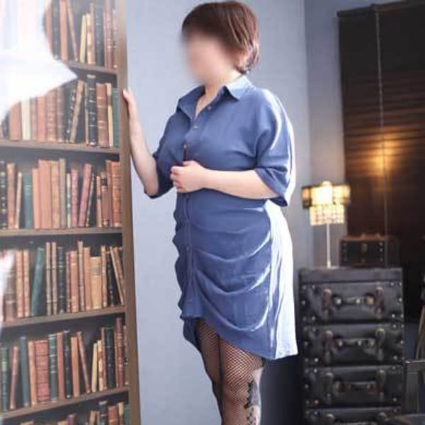 晃(あきら)【揉み心地最高な美乳のF乳妻】 | 熟女バンク(郡山)