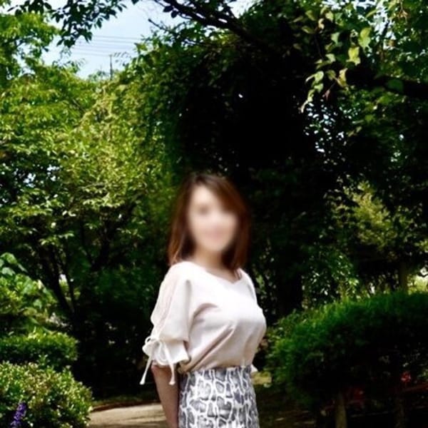 ひと妻ch 夏川　みい【超スレンダーEカップ♪妖艶奥様】 | ひと妻ch西明石店(明石)