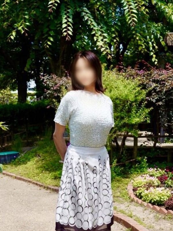 ひと妻ch 坂本　佳乃|岡本デリヘルで今すぐ遊べる女の子