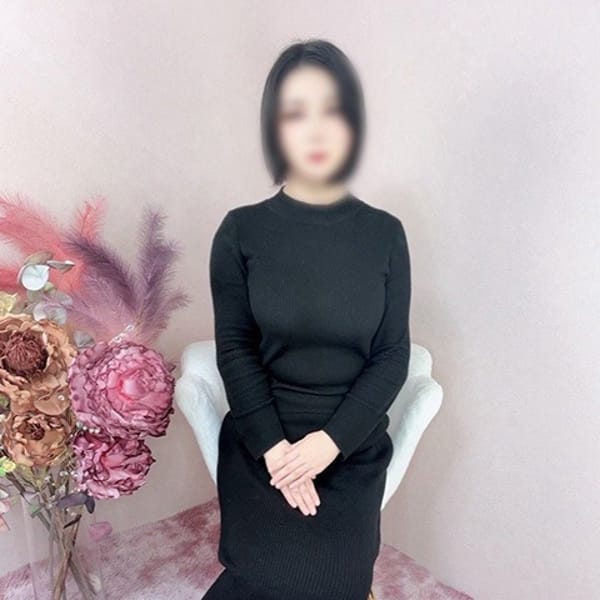 新木奈々(あらきなな)