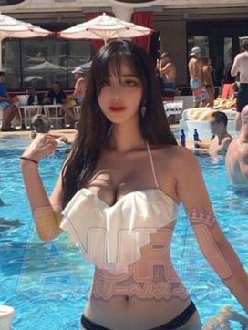 ココナ|AURA(アウラ)で評判の女の子