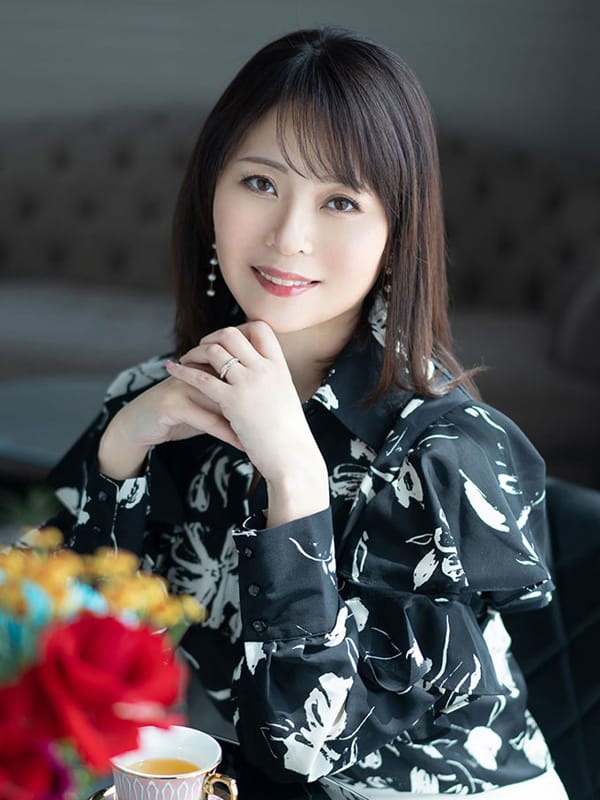 氷川愛