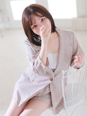 ゆうか【透き通る美女】