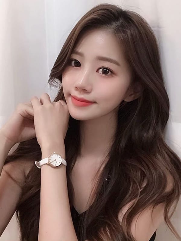 さくら|誘惑の季節で評判の女の子