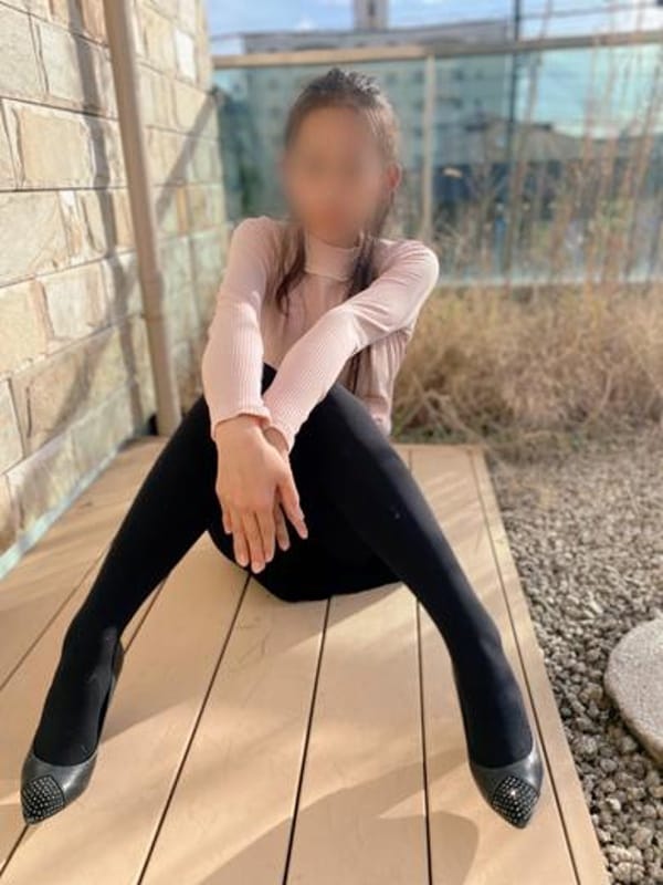 みか『地元産！エロい本物の人妻』|マダム奈々でおすすめの女の子