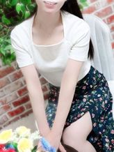 えみり|熟女デリヘル 女神の極みでおすすめの女の子