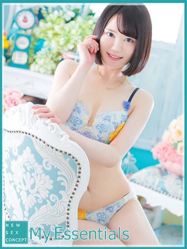 くろ|My Essentials 池袋で評判の女の子