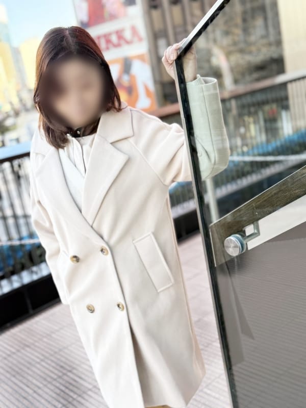 ひとみ|完熟ばなな 札幌・すすきの店で評判の女の子