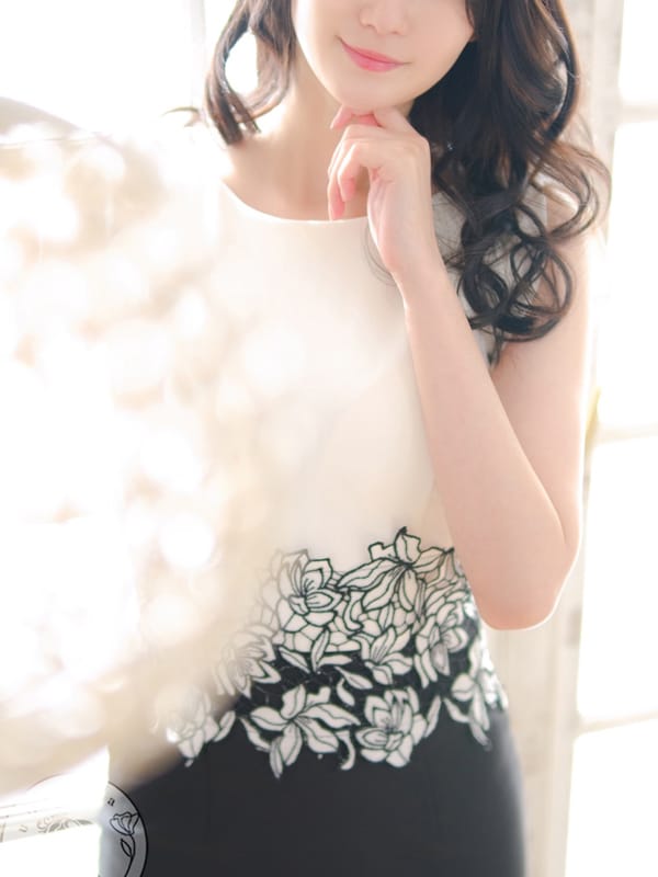 湖月 まいな|Club 麗花でおすすめの女の子