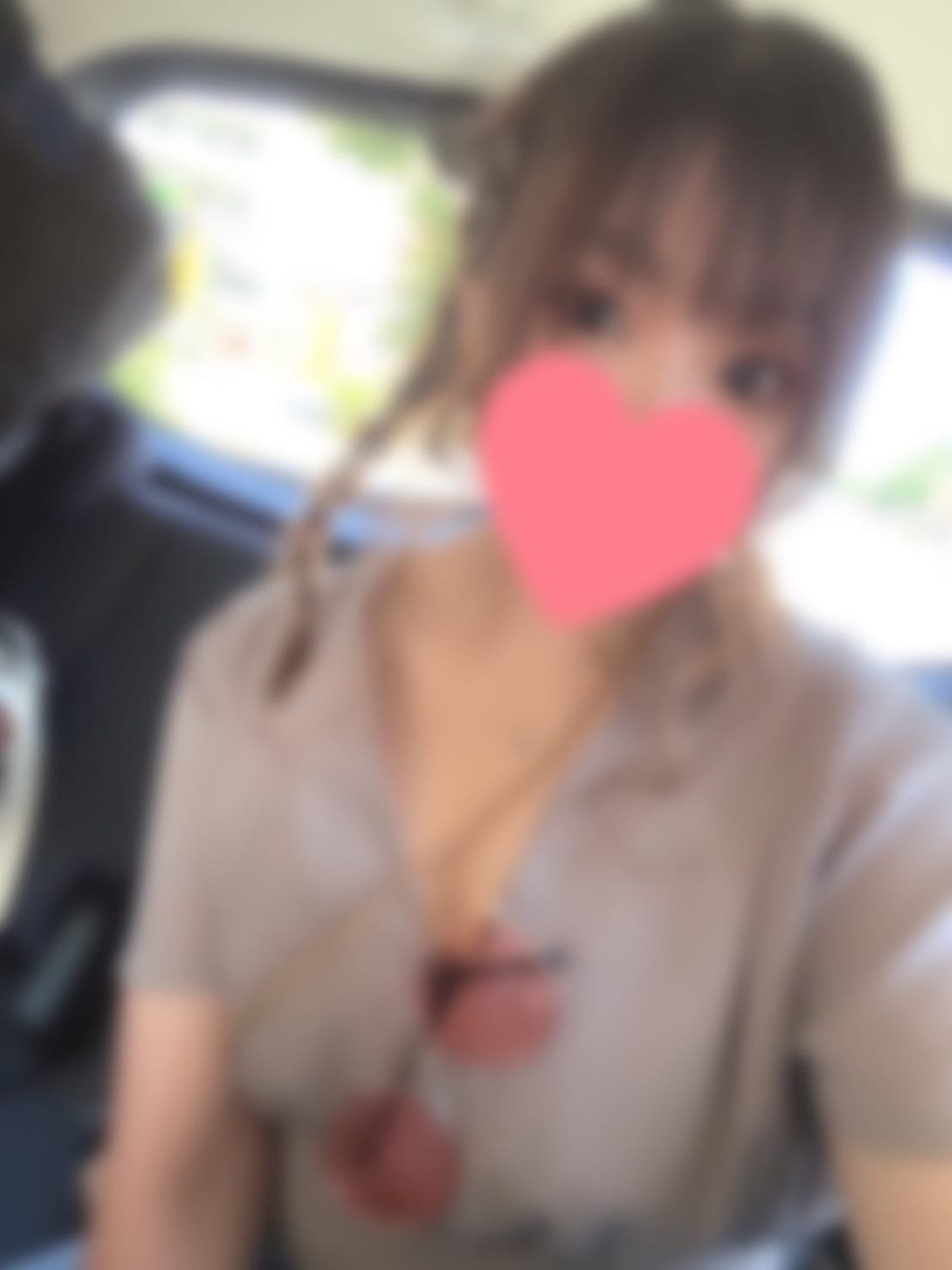 にこ|LOVE SHOTで評判の女の子