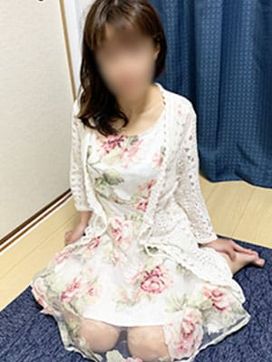 えみ|淫らな淑女で評判の女の子