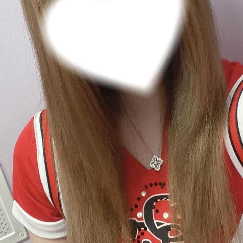 ありな | オフホワイト(八王子)