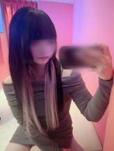 ゆな|オフホワイトでおすすめの女の子