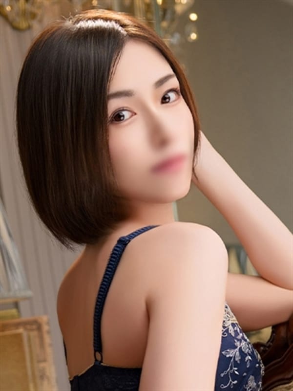 ひとみ|麗でおすすめの女の子