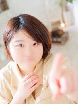 つき|沖縄ちゃんこ那覇店で評判の女の子