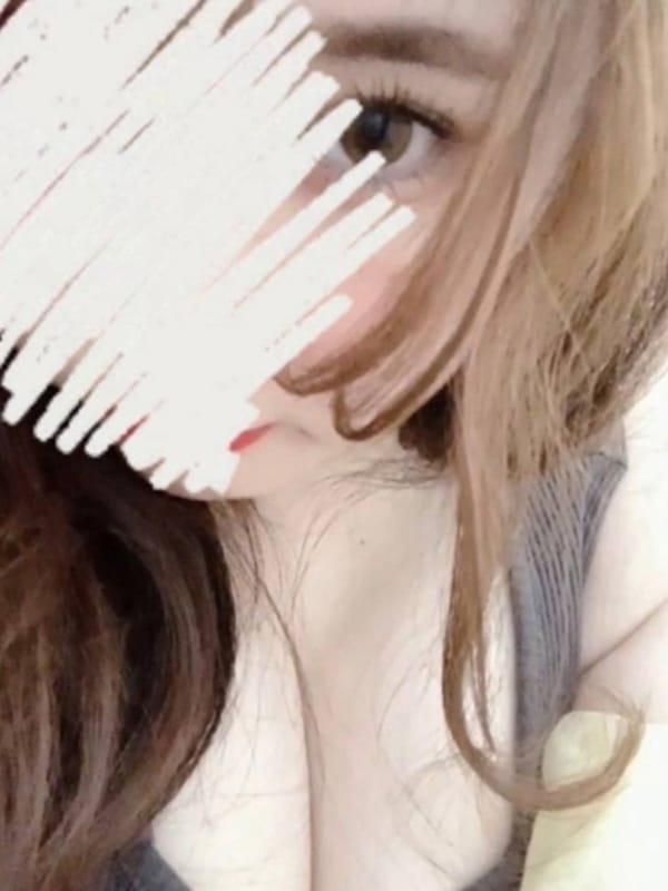 りお|沖縄ちゃんこ那覇店で評判の女の子