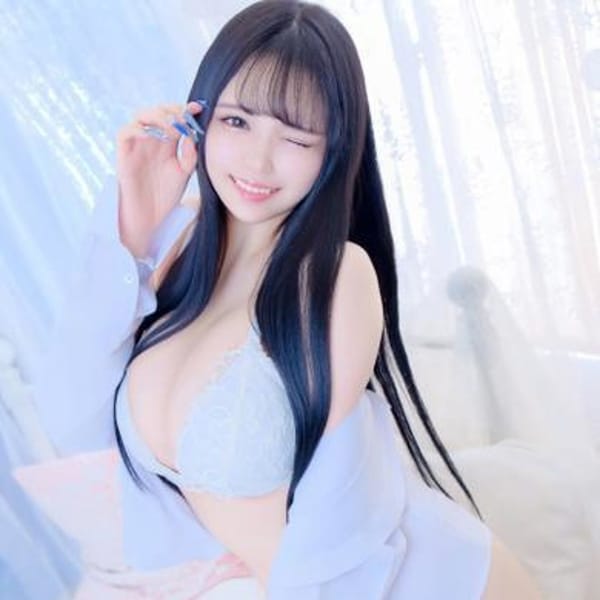 りお【黒髪Hカップ美女爆誕☆】 | E+アイドルスクール(錦糸町)
