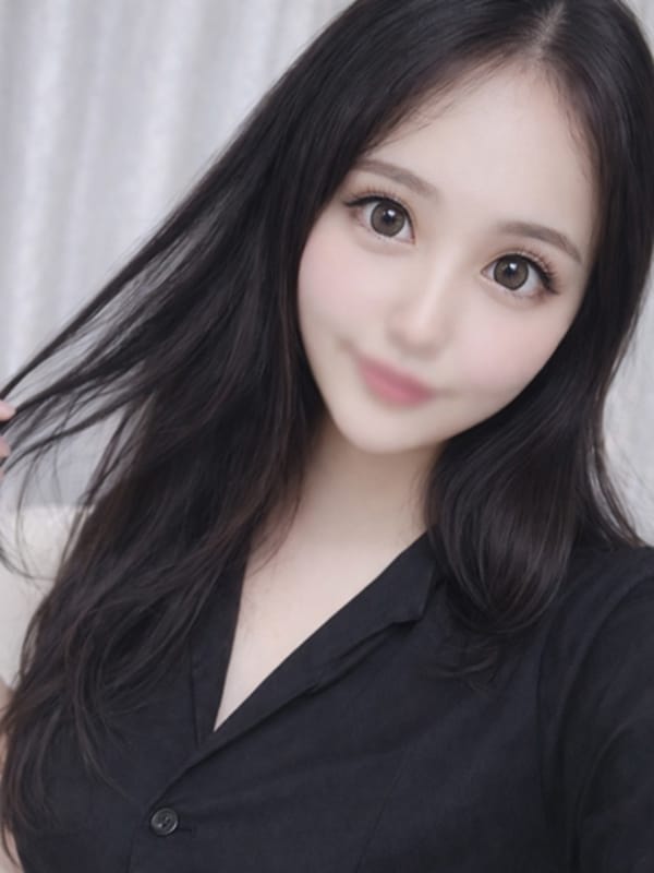如月 麗奈