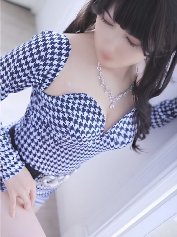 せりあ|アブノーマルな妻たちでおすすめの女の子