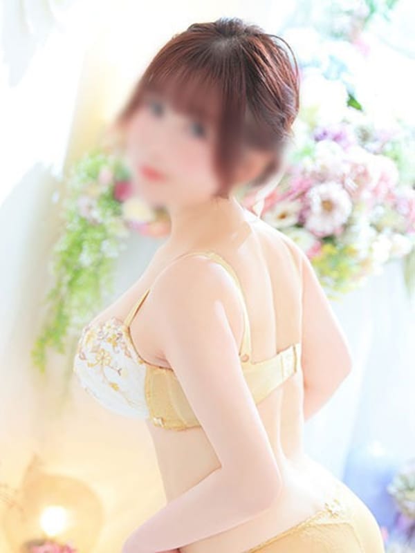 リンゴ|E-plusでおすすめの女の子