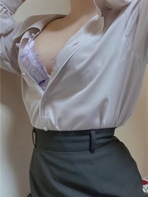 ひなた【無料VIP対応】|クラブアッシュでおすすめの女の子