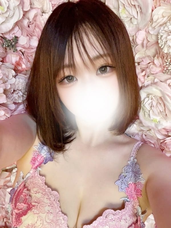 まお【 甘々密着Eカップ嬢】