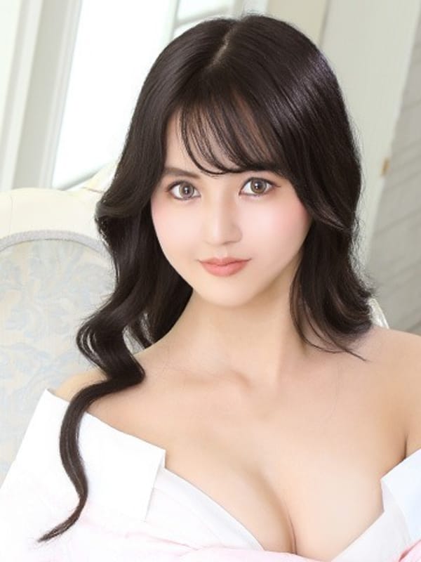 結城りりむ|プレジデントクラブで評判の女の子