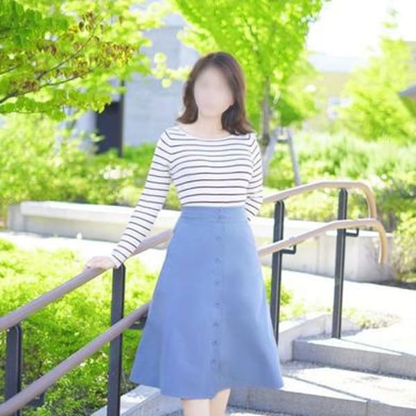 西山恵美【魅惑のエロボディマダム♪】 | こあくまな人妻・熟女たち 池袋店(池袋)