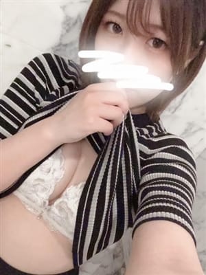 ゆいな|沖縄メンズエステ es-1 エスワンで評判の女の子