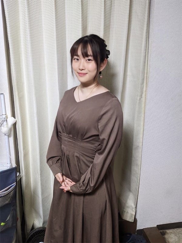 みこと【整ったお顔立ちに恥…】