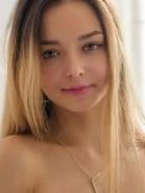 シャーロット|ヨーロピアンスタイルでおすすめの女の子