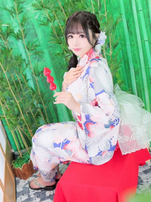 夢咲りな【Kカップのスタイル抜群美女♥】