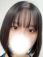 七宮なぎ|ハプニング痴漢電車or全裸入室でおすすめの女の子