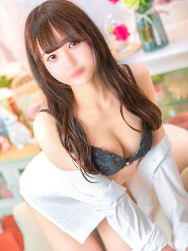 りのん【爆乳ゆさゆさ未経験♡】