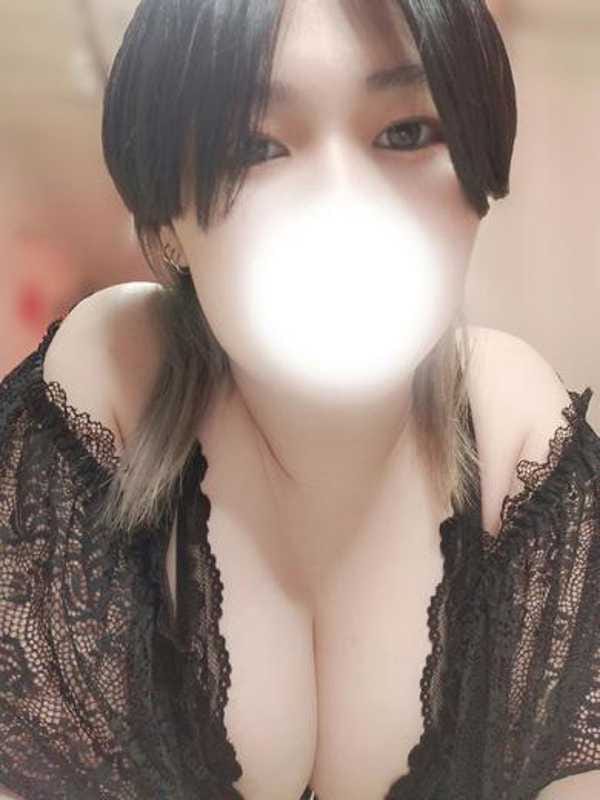 りん『プレミアキャスト』