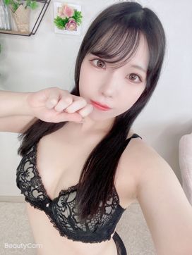 まな|激ヤバ★規格外の超絶おっぱい★で評判の女の子