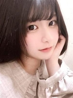 にじ【ケーキ屋さんの看板娘】|モ～舐めたくてでおすすめの女の子