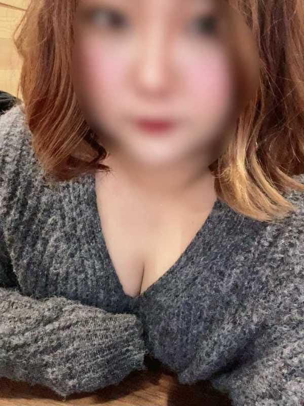 ユズ|青森弘前ちゃんこで評判の女の子