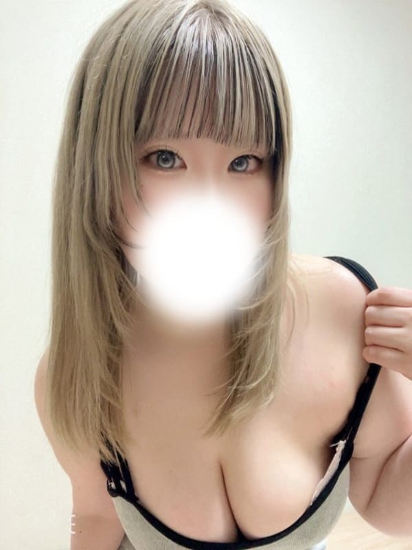 こむぎ|ふわふわコレクションで評判の女の子