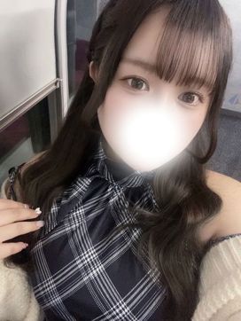すず|ふわふわコレクションで評判の女の子