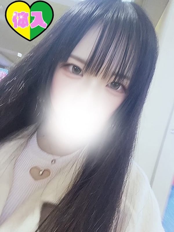 ゆあ|ふわふわコレクションで評判の女の子