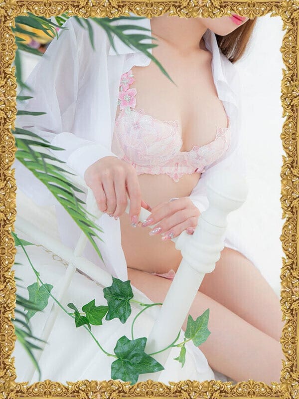 黒須まなか|禁断のメンズエステR-18堺・南大阪店でおすすめの女の子