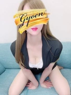 そら|東京御苑で評判の女の子