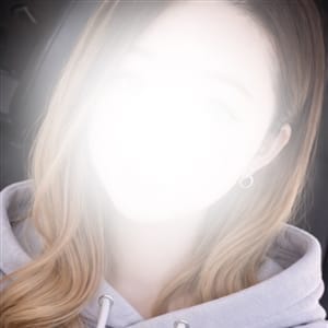 地元新人☆桃菜(ももな)