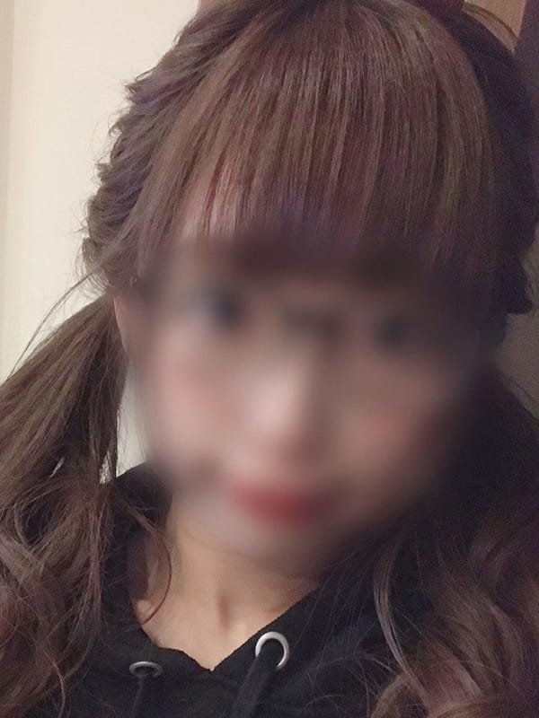 あき|神戸・三宮風俗で今すぐ遊べる女の子