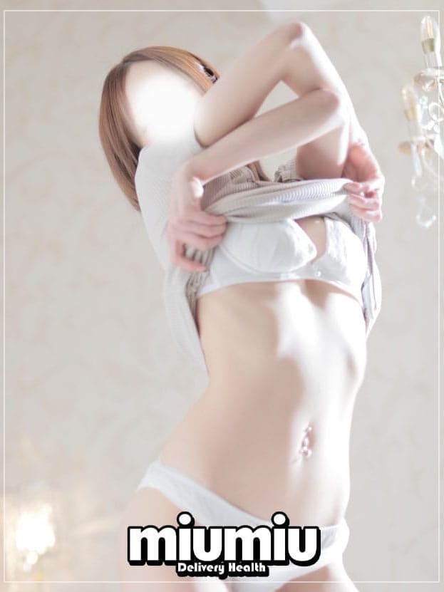 まりな|miumiuでおすすめの女の子