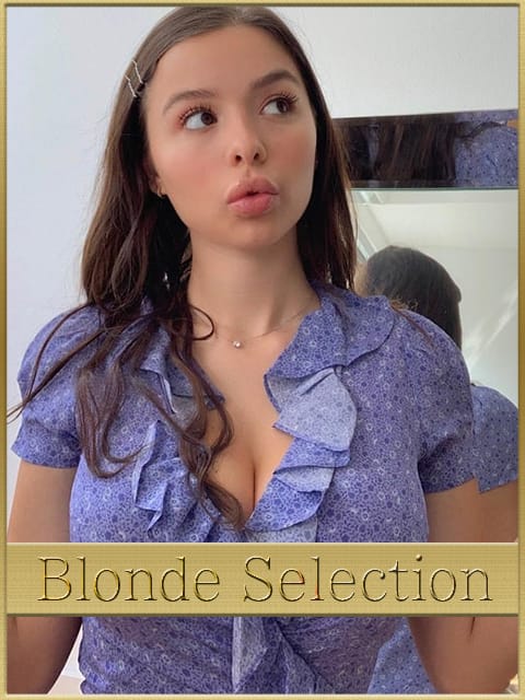 コーデリア|ブロンド セレクションで評判の女の子
