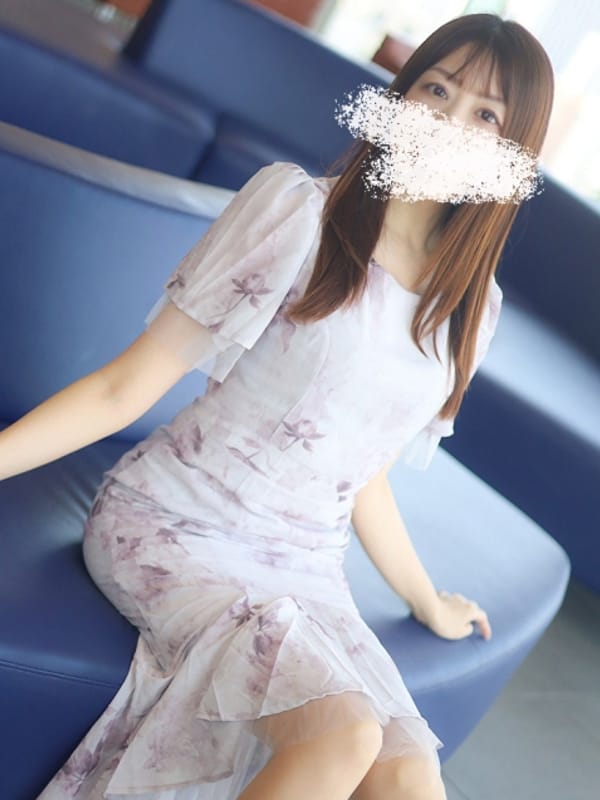 和泉まりな(いずみまりな)