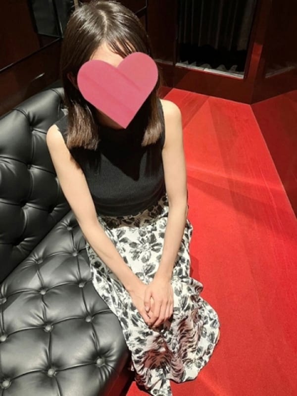 ひとみ|新大阪風俗で今すぐ遊べる女の子